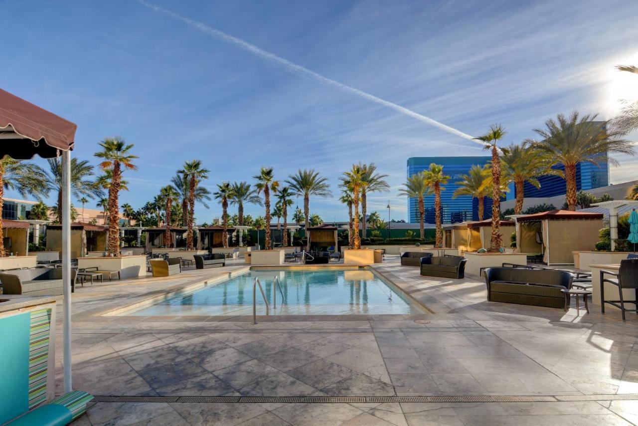Mgm Signature-28-705 F1 Track & Strip View Balcony Las Vegas Exterior photo